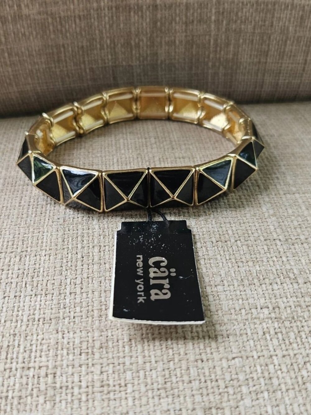 Cara New York Women Bracelet Black/Gold Tone Stretched Wrist Band NWT